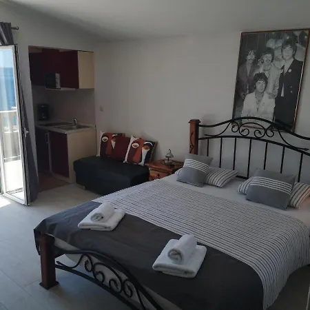 Apartmani California Podgora Exterior photo